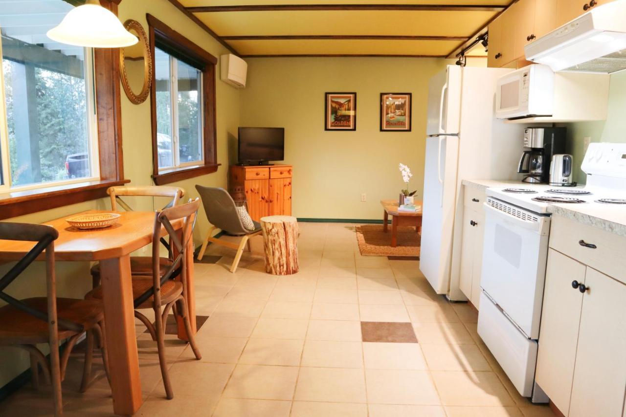 גולדן 2Mins To Town, Ac & Sauna, Self Check-In, Full Kitchen, Free Laundry & Parking, Family Pet Friendly, Comfortably Sleeps Up To 10 מראה חיצוני תמונה